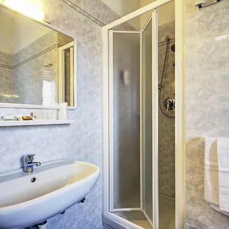 弗吉尼亚酒店 3*